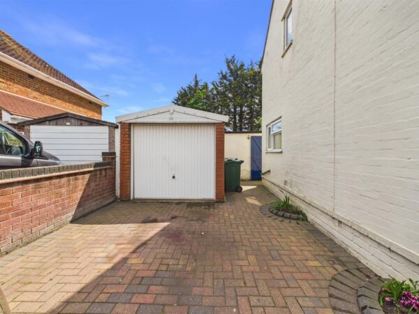 Alan Moss Road, Loughborough, LE11 5LX