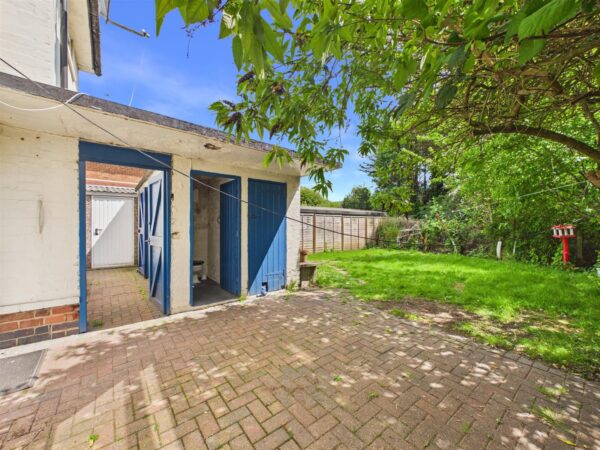 Alan Moss Road, Loughborough, LE11 5LX