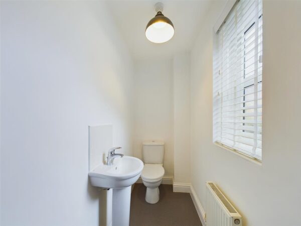 Thomas Firr Close, Quorn, LE12 8FT
