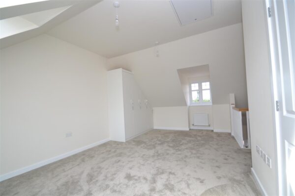 Lace Avenue, Loughborough, LE11 2FE