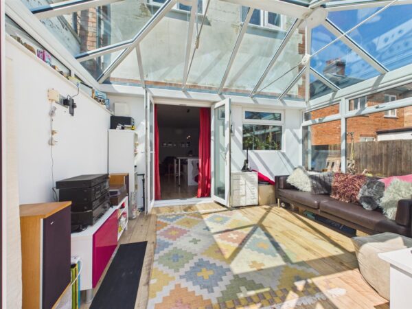 Highfields Drive, Loughborough, LE11 3JT