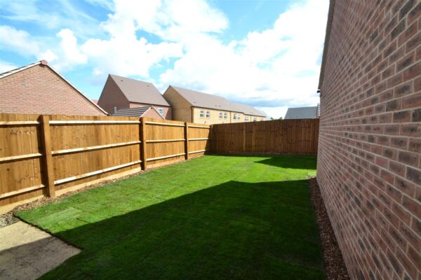 Lace Avenue, Loughborough, LE11 2FE