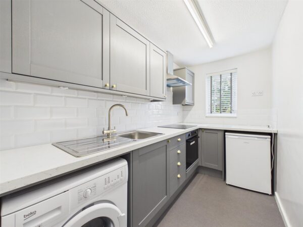 Roundhill Way, Loughborough, LE11 4WB