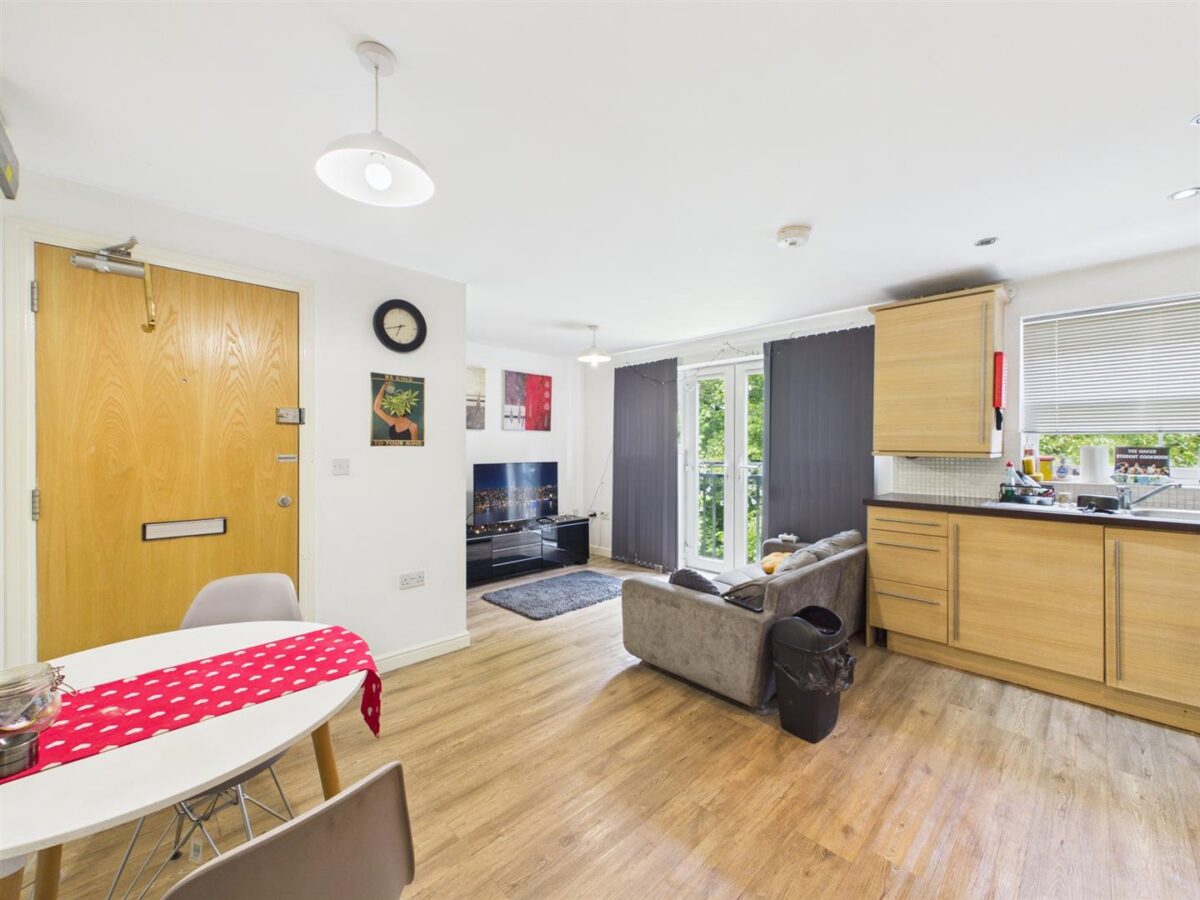 Ashby Grove, Loughborough, LE11 3AP