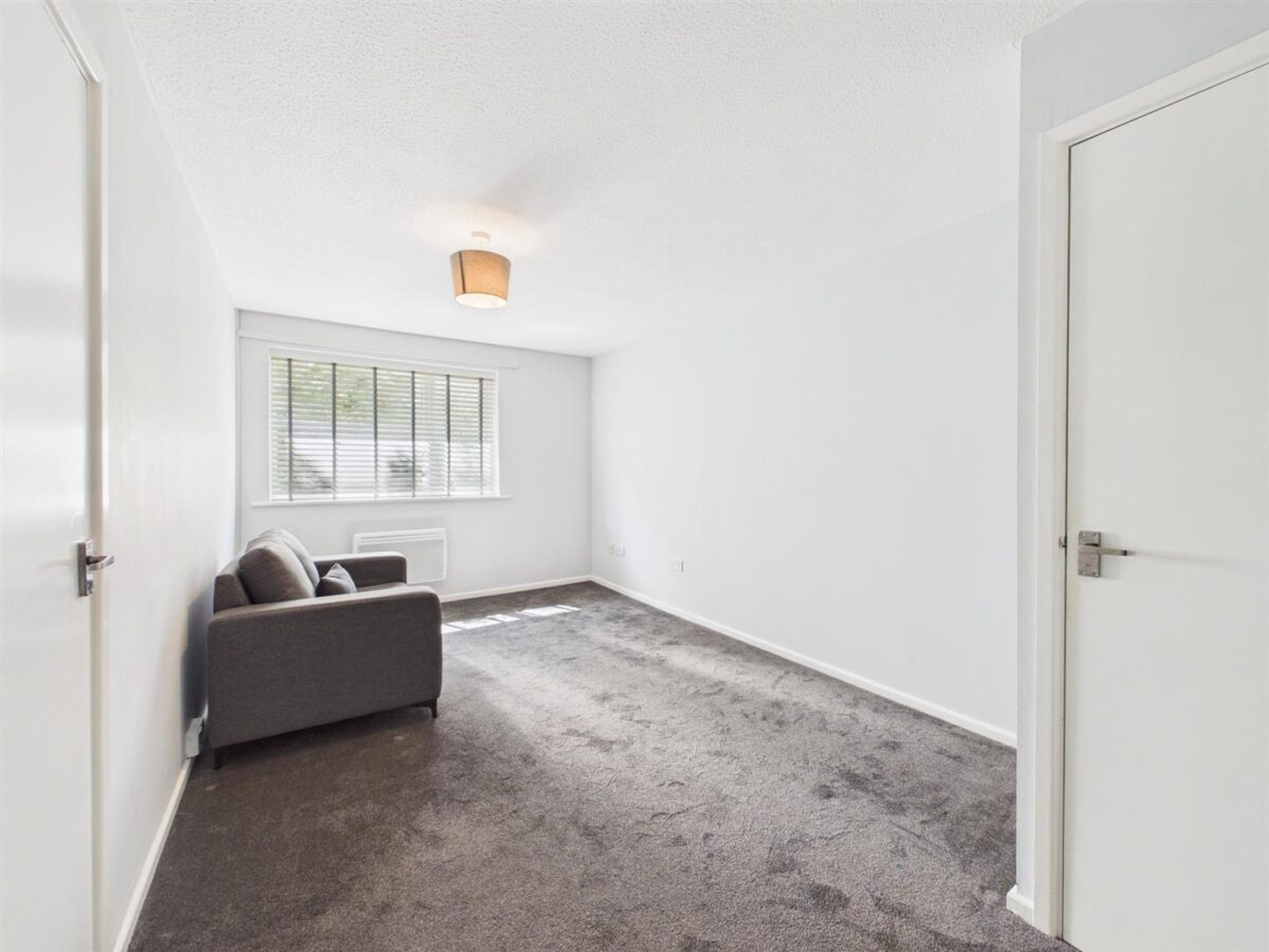 Roundhill Way, Loughborough, LE11 4WB