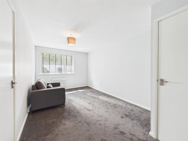 Roundhill Way, Loughborough, LE11 4WB