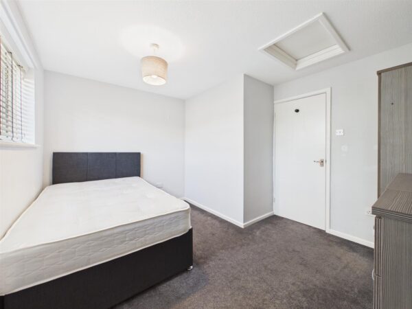 Roundhill Way, Loughborough, LE11 4WB