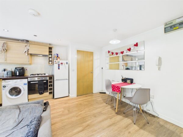 Ashby Grove, Loughborough, LE11 3AP