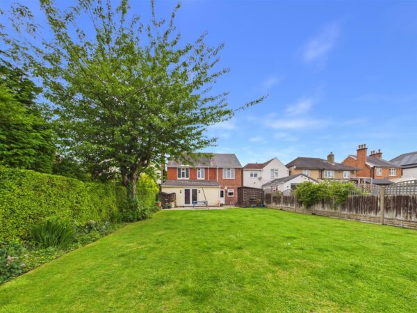 Forest Road, Coalville, LE67 3SH