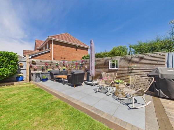 Birch Close, Loughborough, LE11 2TF