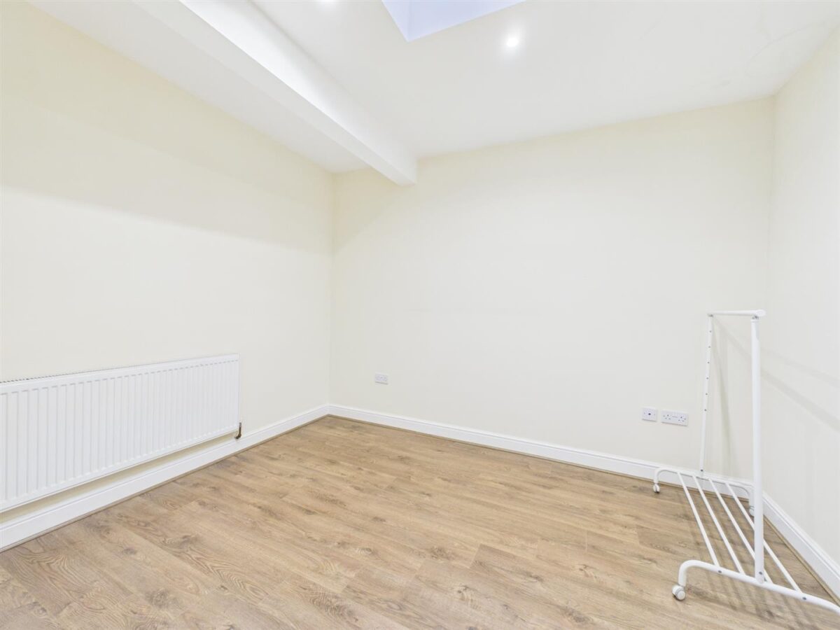 Church Gate, Loughborough, LE11 1UE
