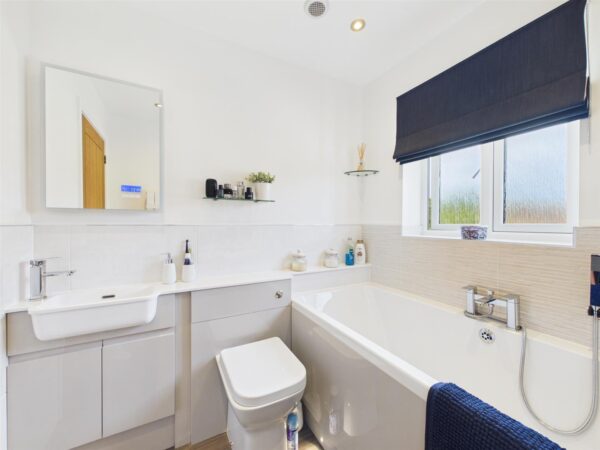 Birch Close, Loughborough, LE11 2TF
