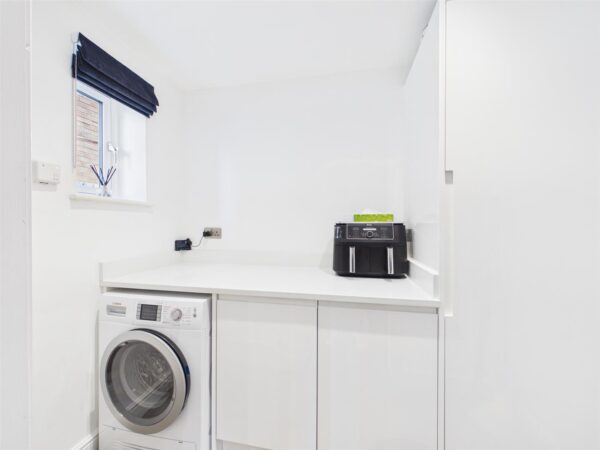 Birch Close, Loughborough, LE11 2TF