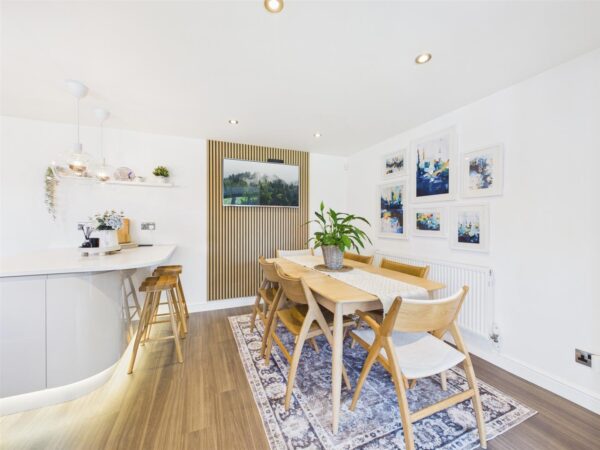 Birch Close, Loughborough, LE11 2TF
