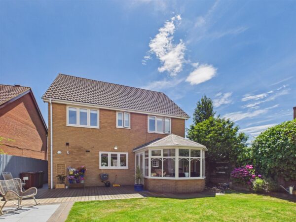 Birch Close, Loughborough, LE11 2TF