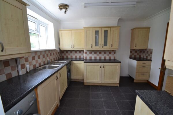 Broadway, Loughborough LE11 2JF