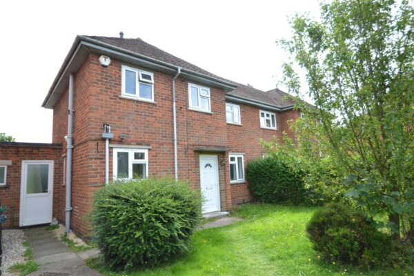 Broadway, Loughborough LE11 2JF