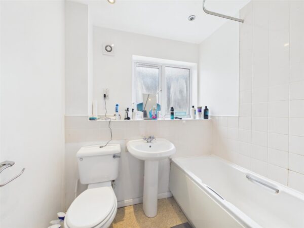 Barnsdale Close, Loughborough, LE11 5AN